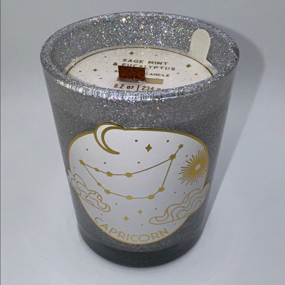 Capricorn Glitter Candle Constellation Design - Picture 2 of 2
